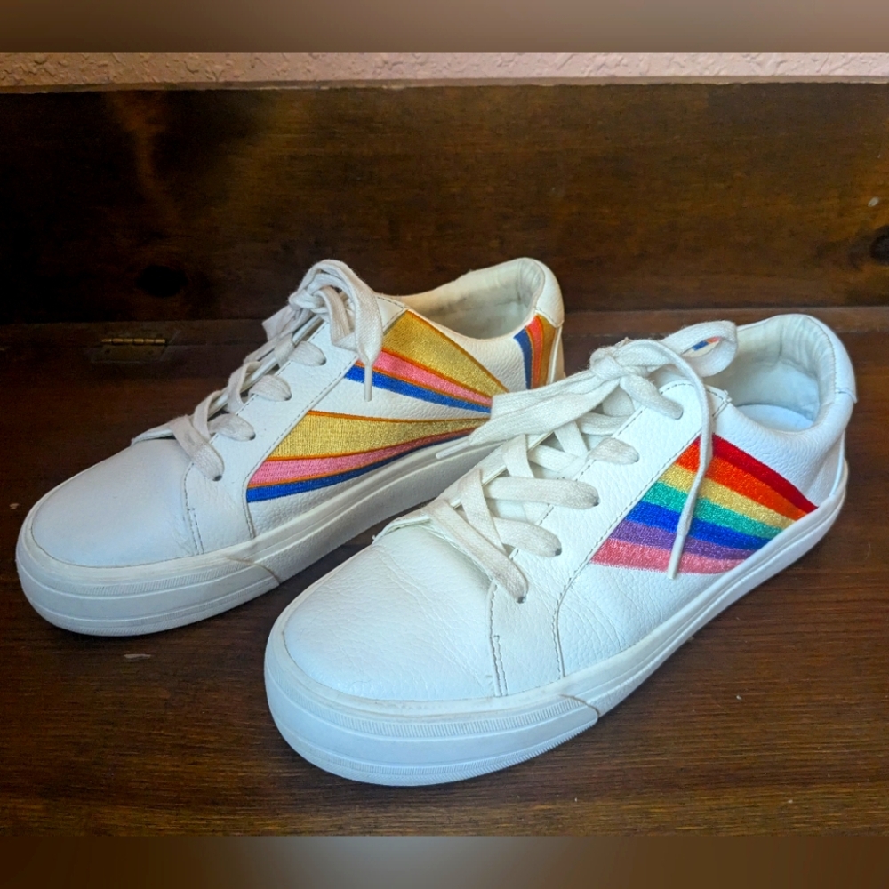Gianni Bini Day-Dreamin Sneaker (w's 7)